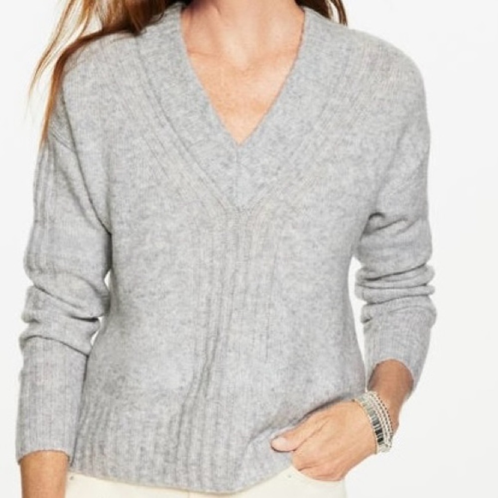 NWT Talbots Soft & Cozy ‘Wool Blend V-Neck Sweater’ in “Grey Sky Heather” Sz XS